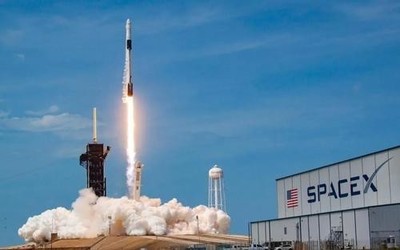 SpaceX獲NASA批準(zhǔn) 可用回收火箭和龍飛船運(yùn)載宇航員